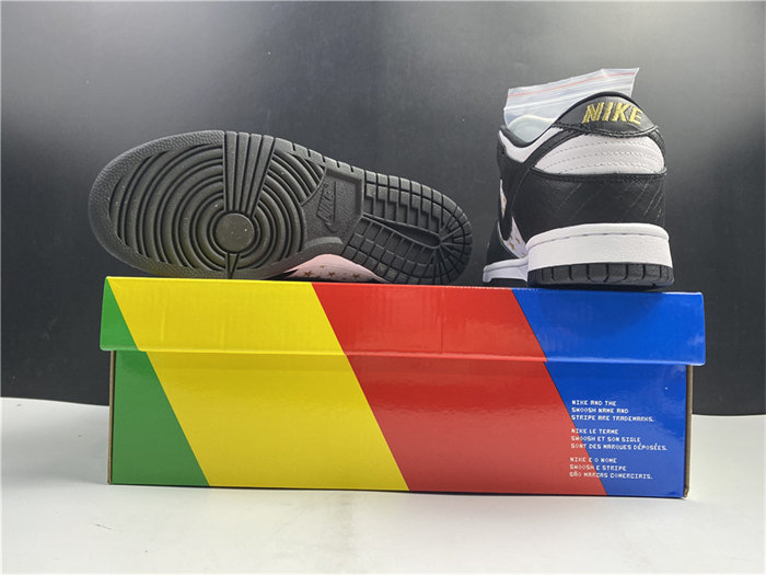 nike sb dunk low S*p*e stars black dh3228-102