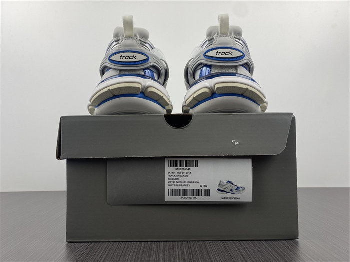 BLCG Track White Blue  542023 W2FS9 9051