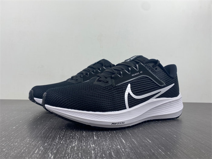 NIKE AIR ZOOM PEGASUS 40  DV7480-001