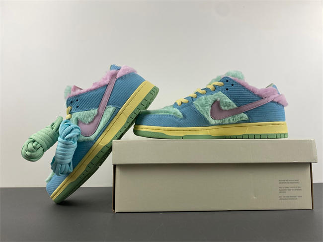 Verdy x Nike SB Dunk Low FN6040-400