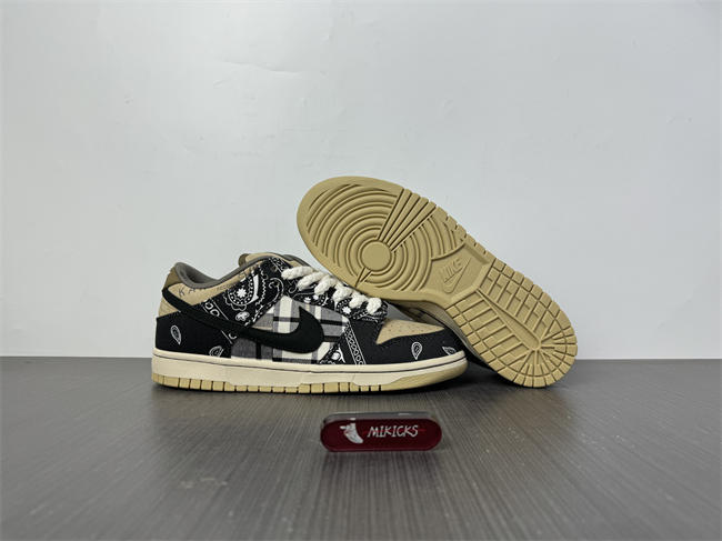 Nike SB Dunk Low Travis Scott CT5053-001